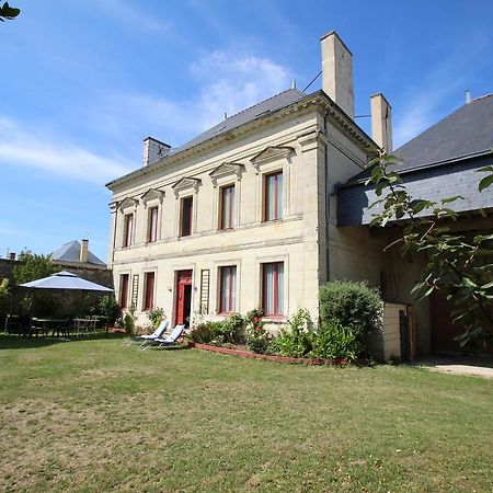 Bed and Breakfast Domaine Des Roses Vaudelnay Exterior foto