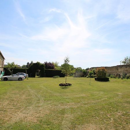 Bed and Breakfast Domaine Des Roses Vaudelnay Exterior foto